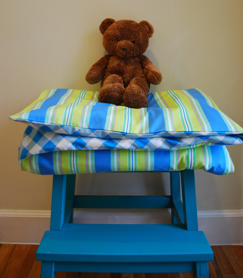 How to Make a Crib-Size Duvet Cover - Free Sewing Tutorial