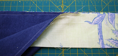 How to Sew an Airplane Pillow Cover