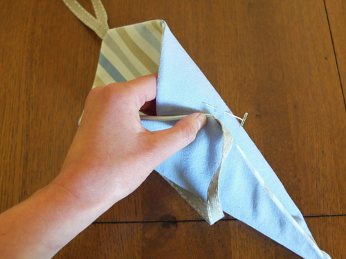 How to make a flower cone - free sewing tutorial