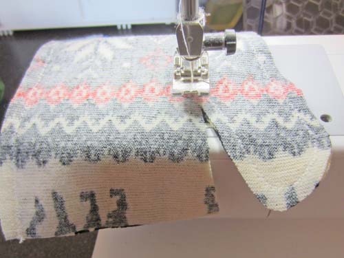 Free Convertible Mitten Tutorial