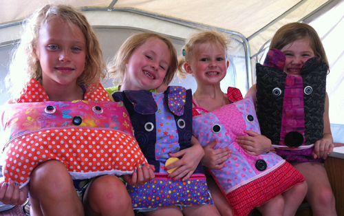grandma camp - 4 girls w zipper dogs 500px