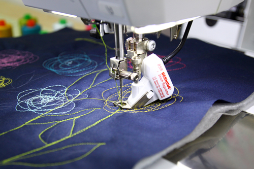Artsy Purse - free-motion stitching