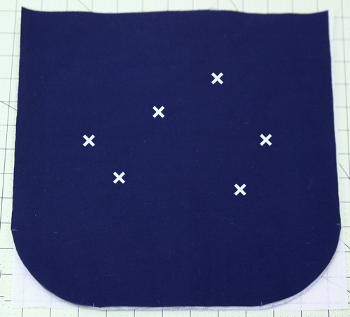 Artsy Purse - mark the centers of the flowers
