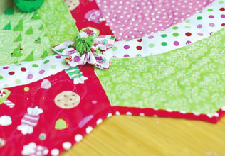 amanda murphy - modern holiday - christmas garland tree skirt - folded flowers