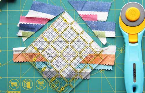 Zipped Up Selvage Pouch Free Tutorial