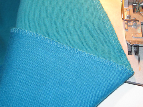 2-thread flatlock on serger