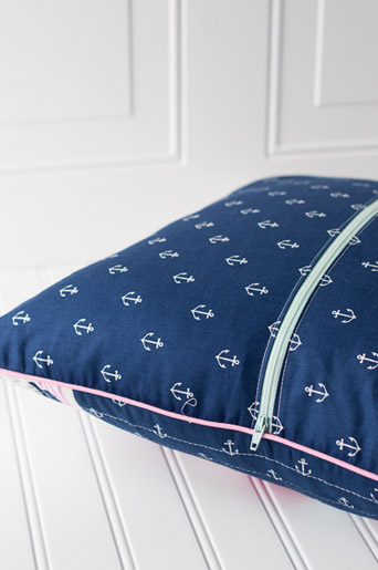 DIY Dorm Room Memory PIllow
