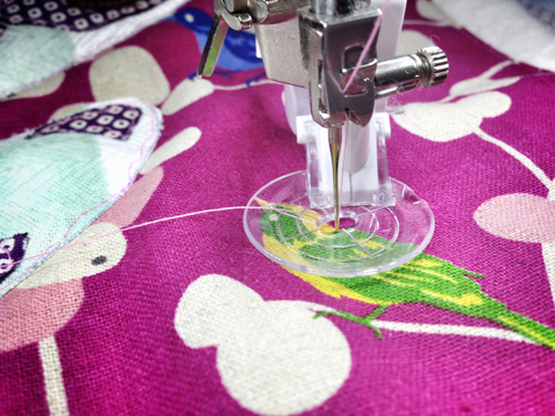 free-motion quilt bird