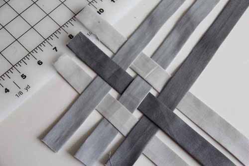 How to Make a Bias Tape Throw Pillow