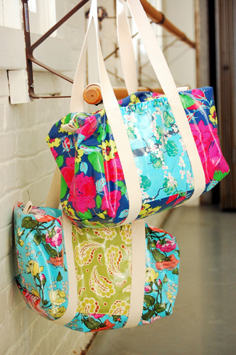 Ruffle Duffle Bag DIY