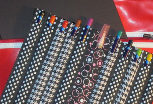 ribbon pen case - free tutorial