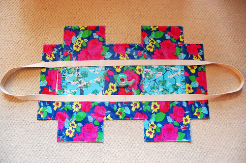 How to Make a Ruffle Duffle Bag