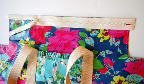 How to Make a Ruffle Duffle Bag