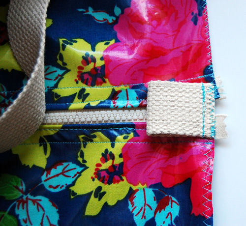 How to Make a Ruffle Duffle Bag