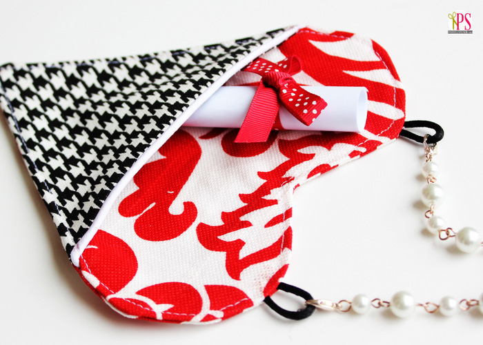 Heart shaped treat pocket
