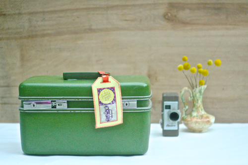 Luggage Tag by Nicole - free tutorial