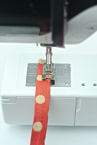 Luggage Tag by Nicole - free tutorial