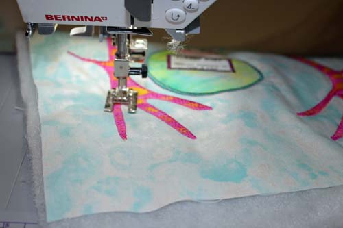 applique stork to fabric