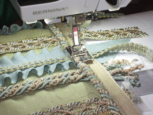 MadeToCreatePillow-JoLeichte-JoinPiping