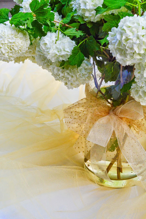 DIY Ruffled Tulle Table Runners