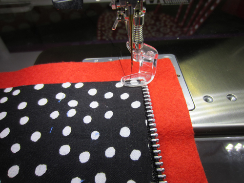 zipper tape at corner