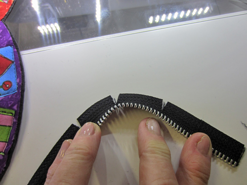 snip zipper tape