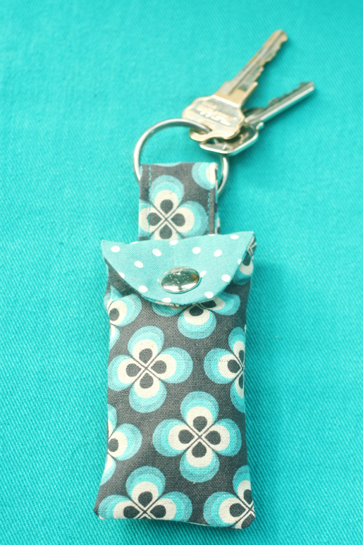 DIY Keychain Headphone Pouch