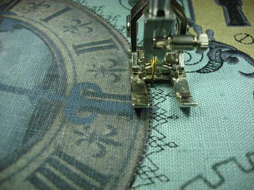 SteamPunkPillow-DecorativeStitches-Foot20