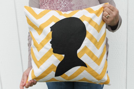 AppliquePortraitPillow