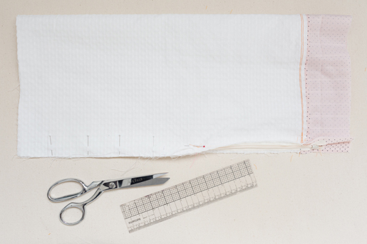 zipper_tutorial: to pin zipper tapes