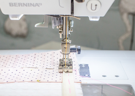 zipper_tutorial:sewing zipper to skirt
