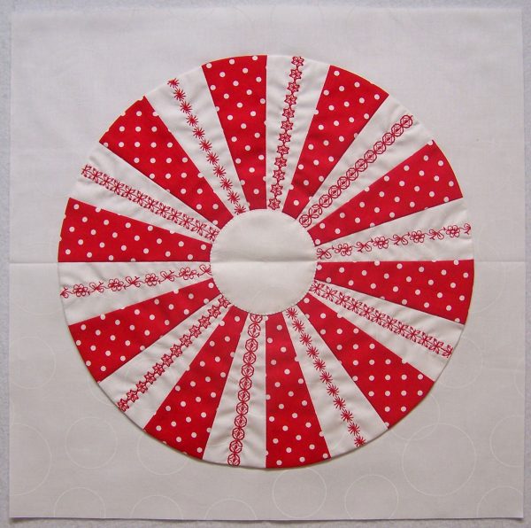Peppermint Candy patchwork pillow tutorial