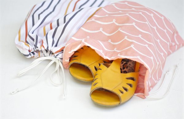 DIY 10-minute shoe bags finished