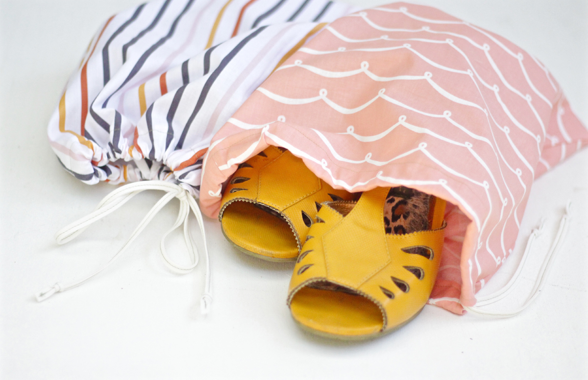 DIY 10-minute shoe bags finished