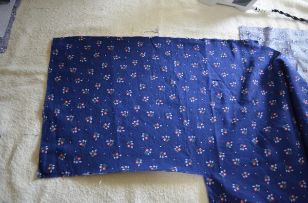 Sewing Tutorial: How to make an Easy Kimono Top Sewing Tutorial: How to make an Easy Kimono Top