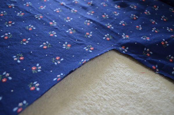 Sewing Tutorial: How to make an Easy Kimono Top Sewing Tutorial: How to make an Easy Kimono Top