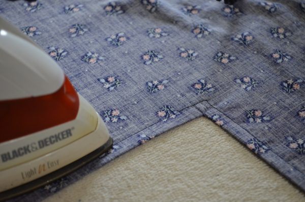 Sewing Tutorial: How to make an Easy Kimono Top Sewing Tutorial: How to make an Easy Kimono Top