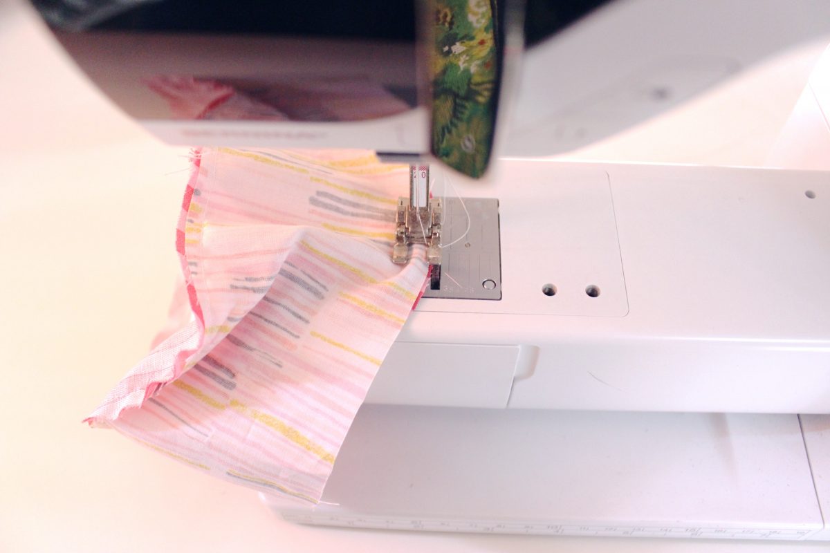 15-minute easy-sew pin cushion Step five: sew the bottom on