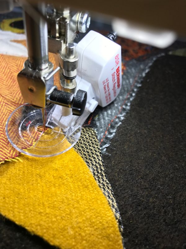 Pet Applique Pillow-quilting with the BSR