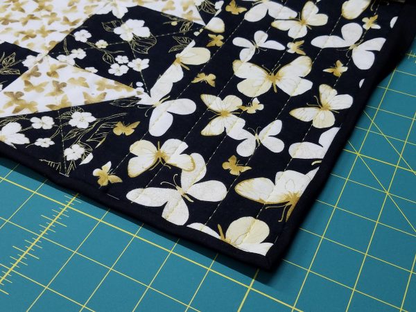 Shoofly Block Placemats-Hand stitch