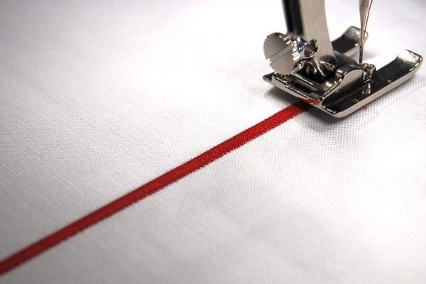 3 ways to use a zigzag stitch