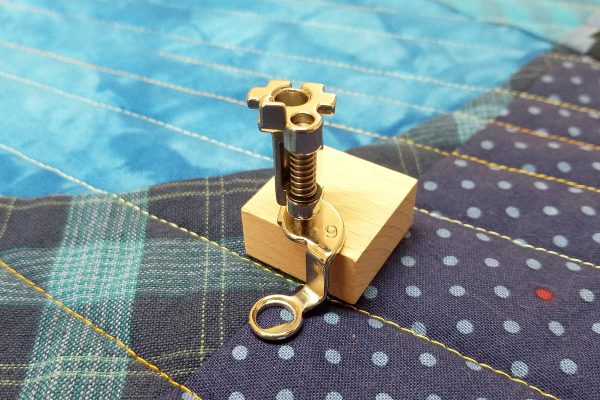 BERNINA feet old and new