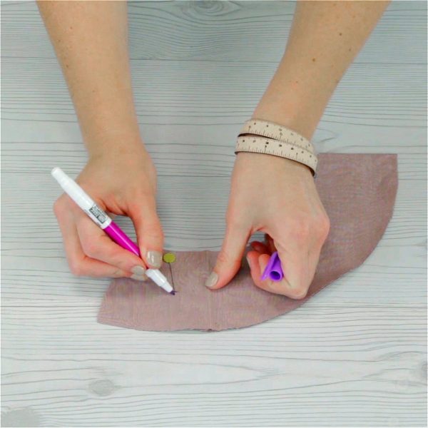 Embroidered Collar Tutorial - mark placement