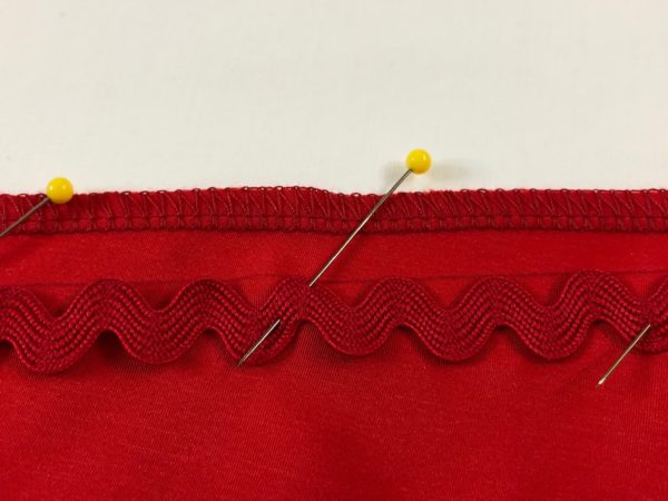 Floating Rickrack Trim Tutorial 1200 x 800 BERNINA WeAllSew Blog - Erica Bunker