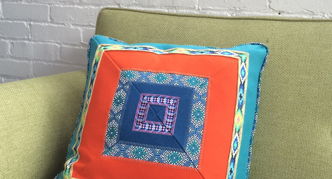 Flatlock Pillow tutorial