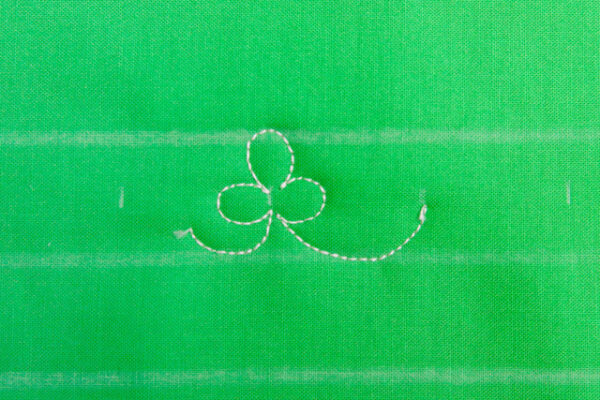 Stitch a curved line