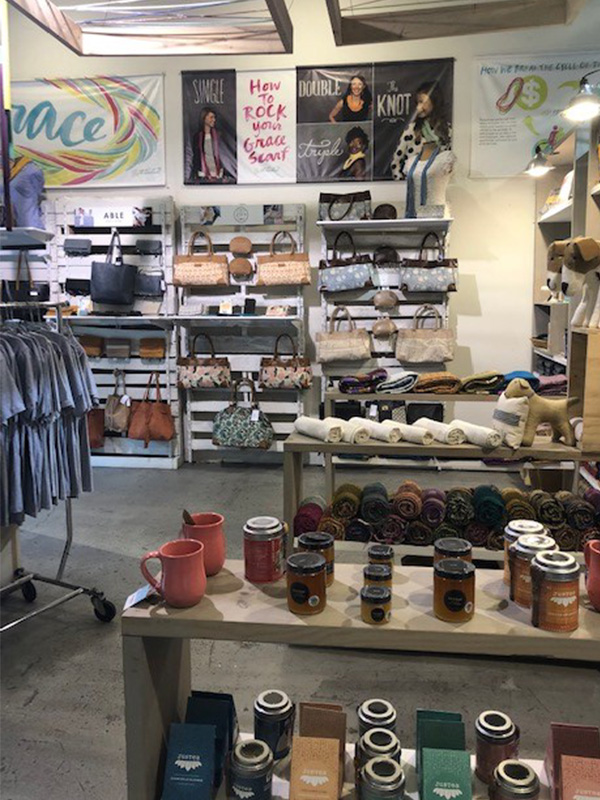 Rethreaded Store Display Jacksonville FL