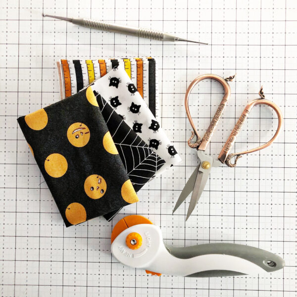 Halloween Mini Treat Bag: Supplies