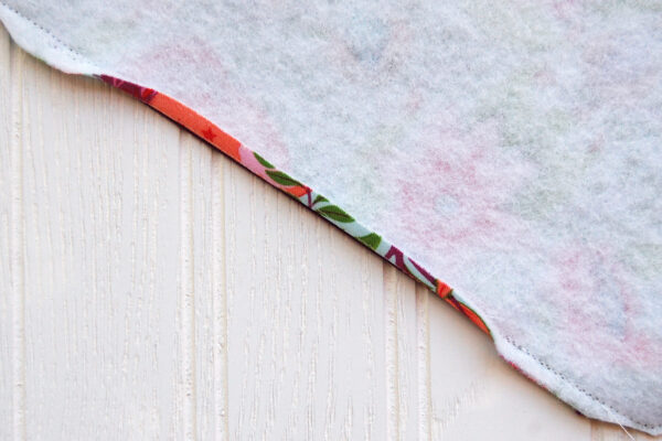 Scissors case tutorial from WeAllSew