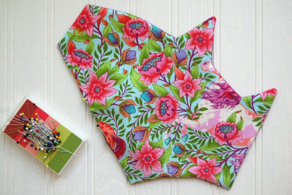 Scissors case tutorial from WeAllSew